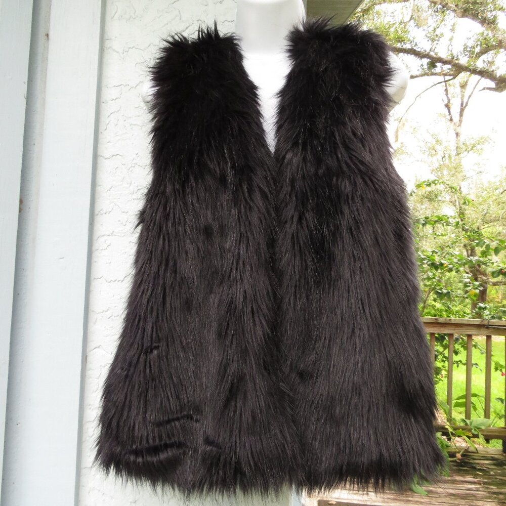Divided H & M Black Faux Fur Vest Size 10 Womens
